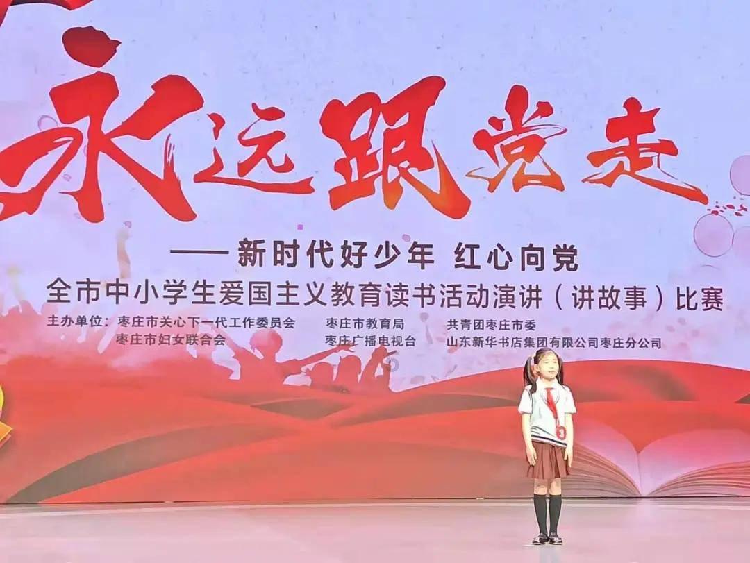 在职场中，你是努力干活升职加薪型，还是喜欢上班摸鱼发展副业赚钱型？游戏画面